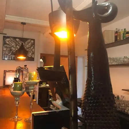Auberge Lou Caleou Hotel Venejan