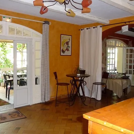 Auberge Lou Caleou Venejan