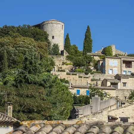 Auberge Lou Caleou 2* Venejan